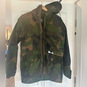 J.Crew x Air Arc Limited Collaboration. Worn very lightly.